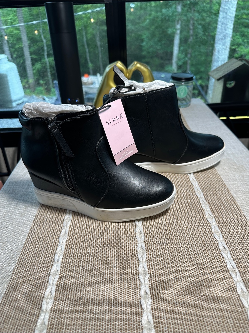 Women’s Wedge Sneakers - Picture 4 of 6